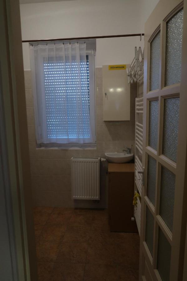 Eva Apartman Szigetvar Exterior photo